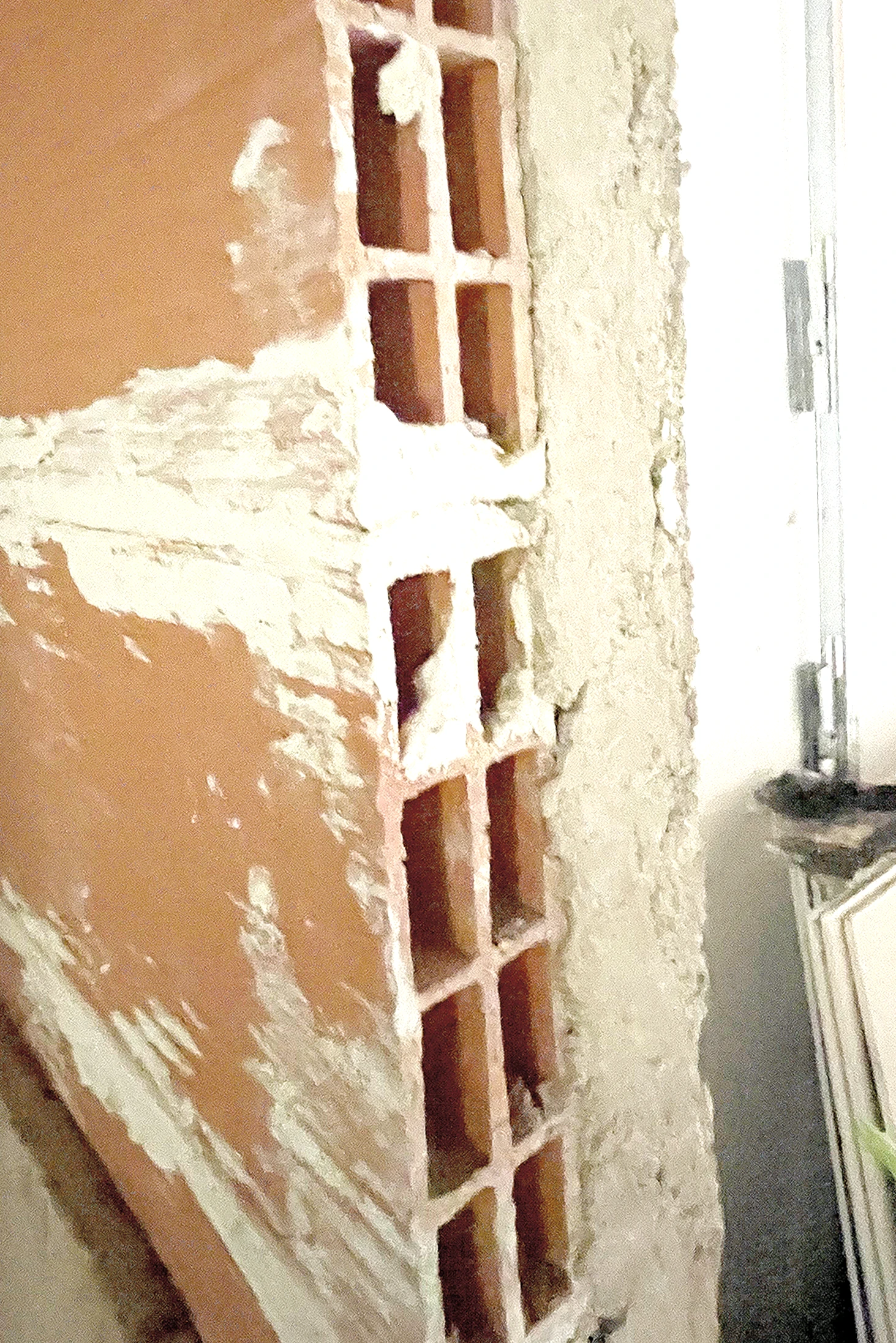 Baustelle mit Bauarbeiter auf Mallorca